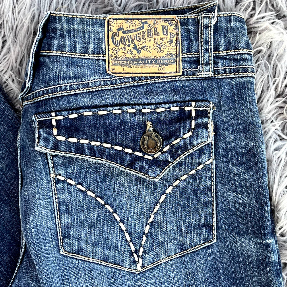 Cowgirl Up Play In The Dirt Straight Leg Denim Jeans Womens sz 8